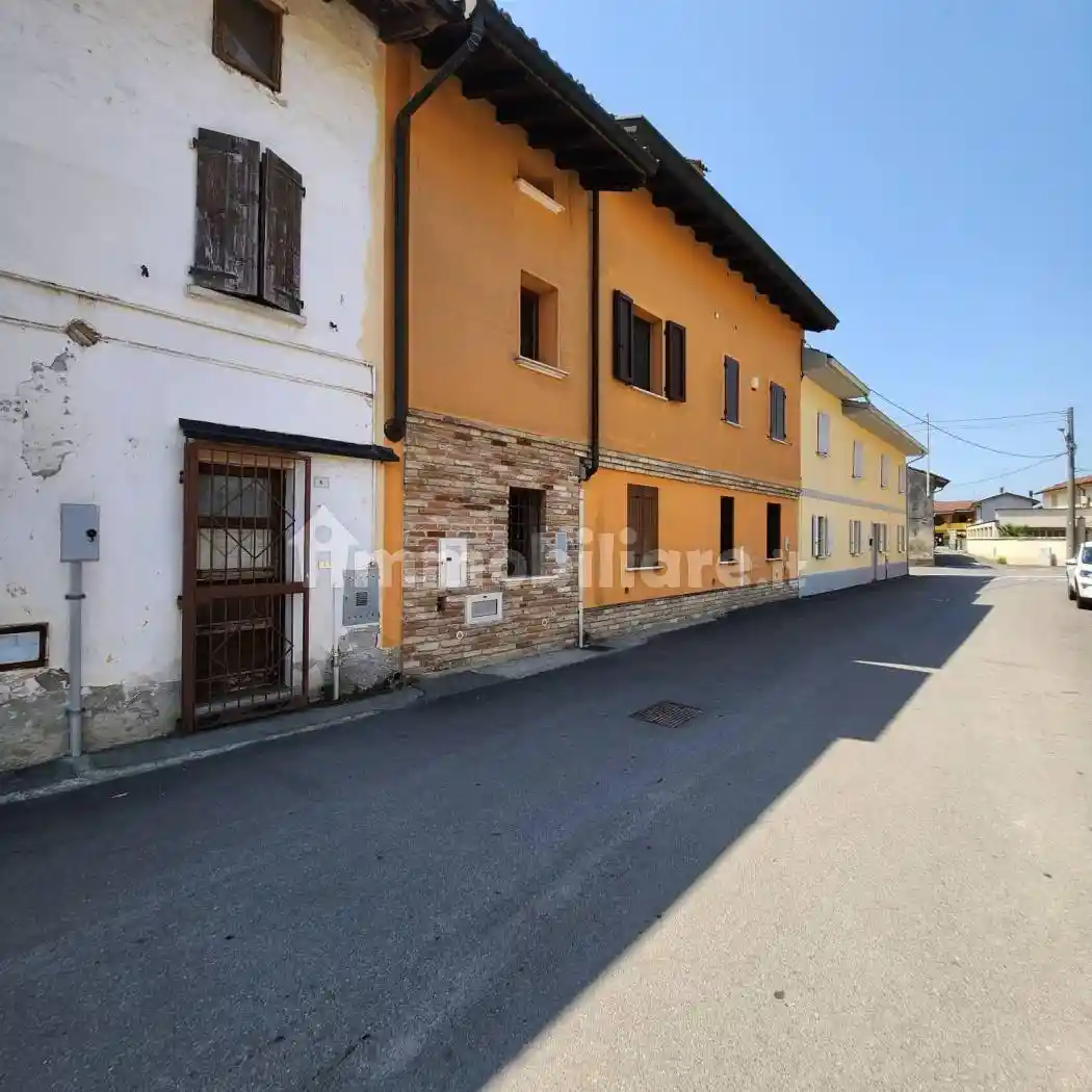 Casa indipendente in vendita a Dovera