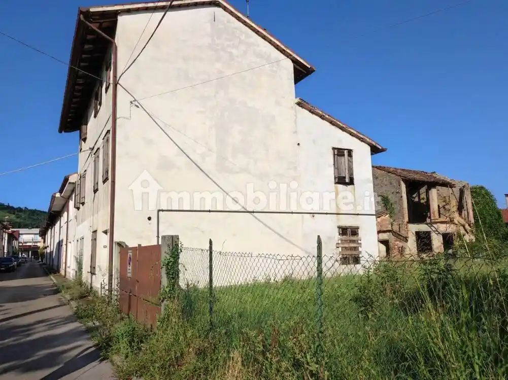 Rustico - Casale in vendita a Cormons