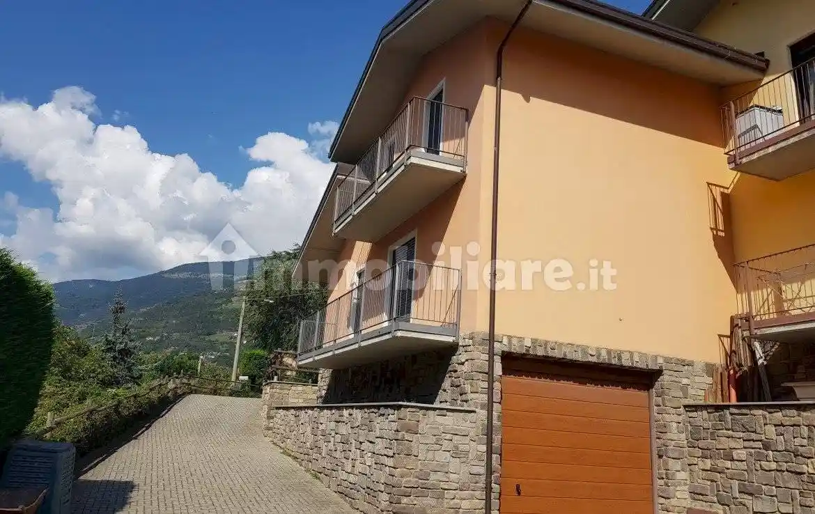 Villa in vendita a Aosta