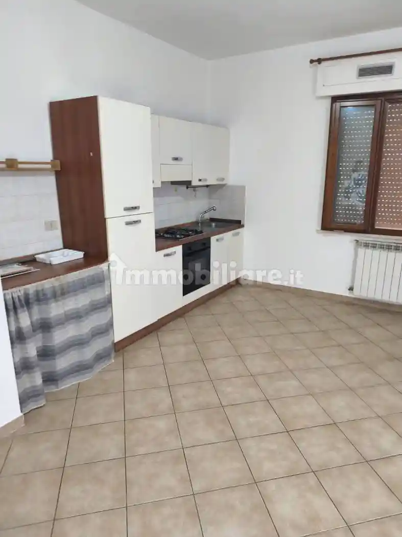 Appartamento in affitto a Cascina