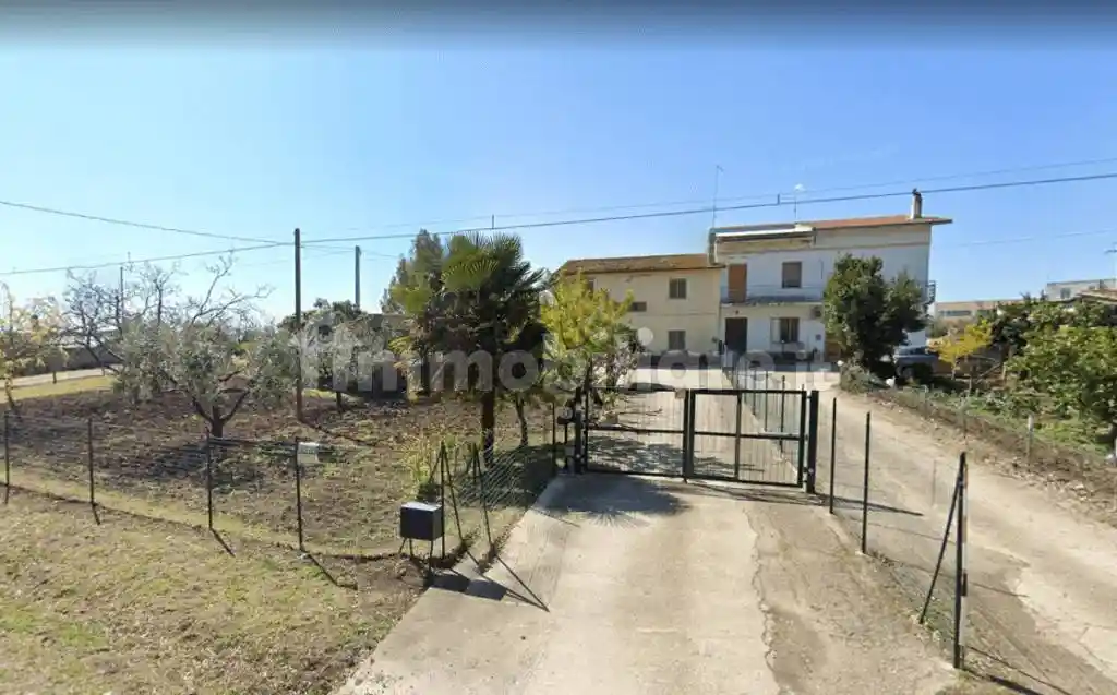 Rustico - Casale in vendita a Petacciato