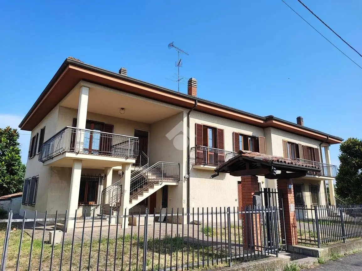 Villa in vendita a Volpedo