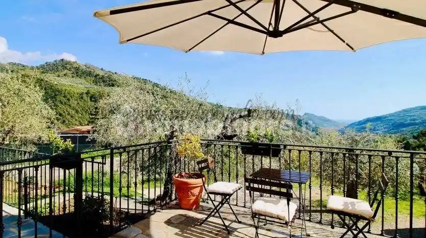 Villa in vendita a Dolceacqua