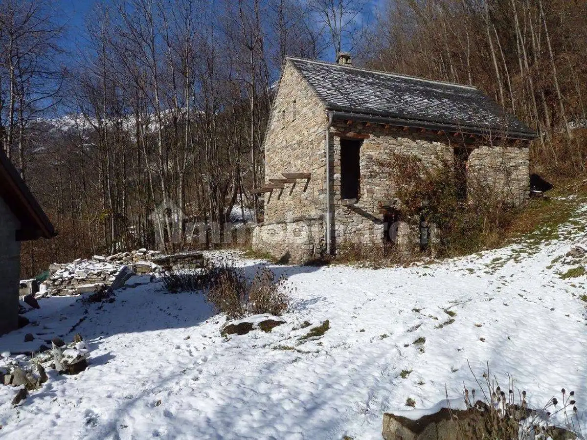 Rustico - Casale in vendita a Trasquera