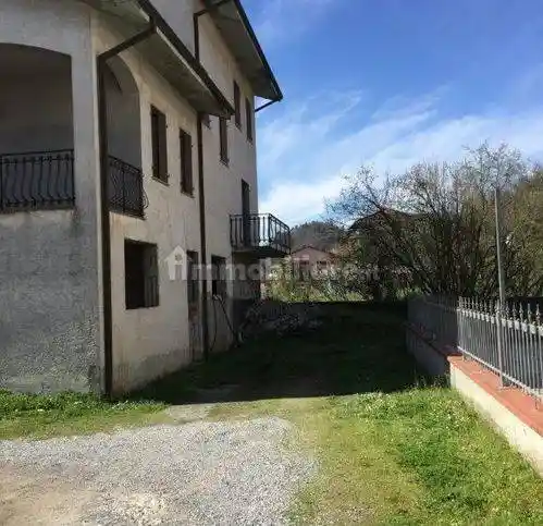 Villa in vendita a Riccò del Golfo di Spezia