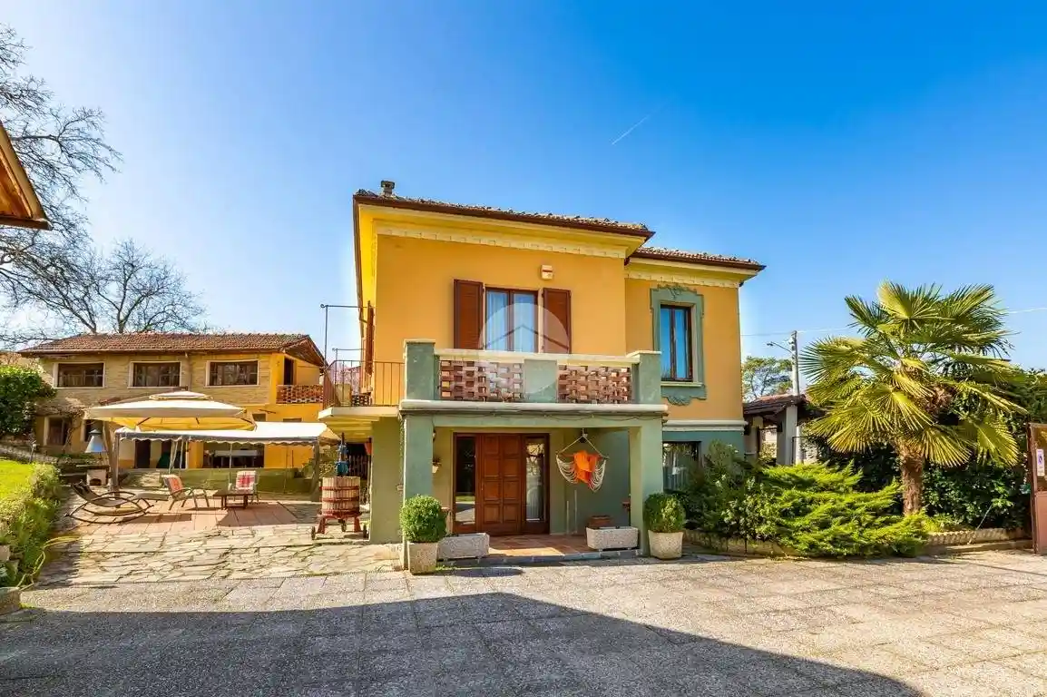 Villa in vendita a Castell'Alfero