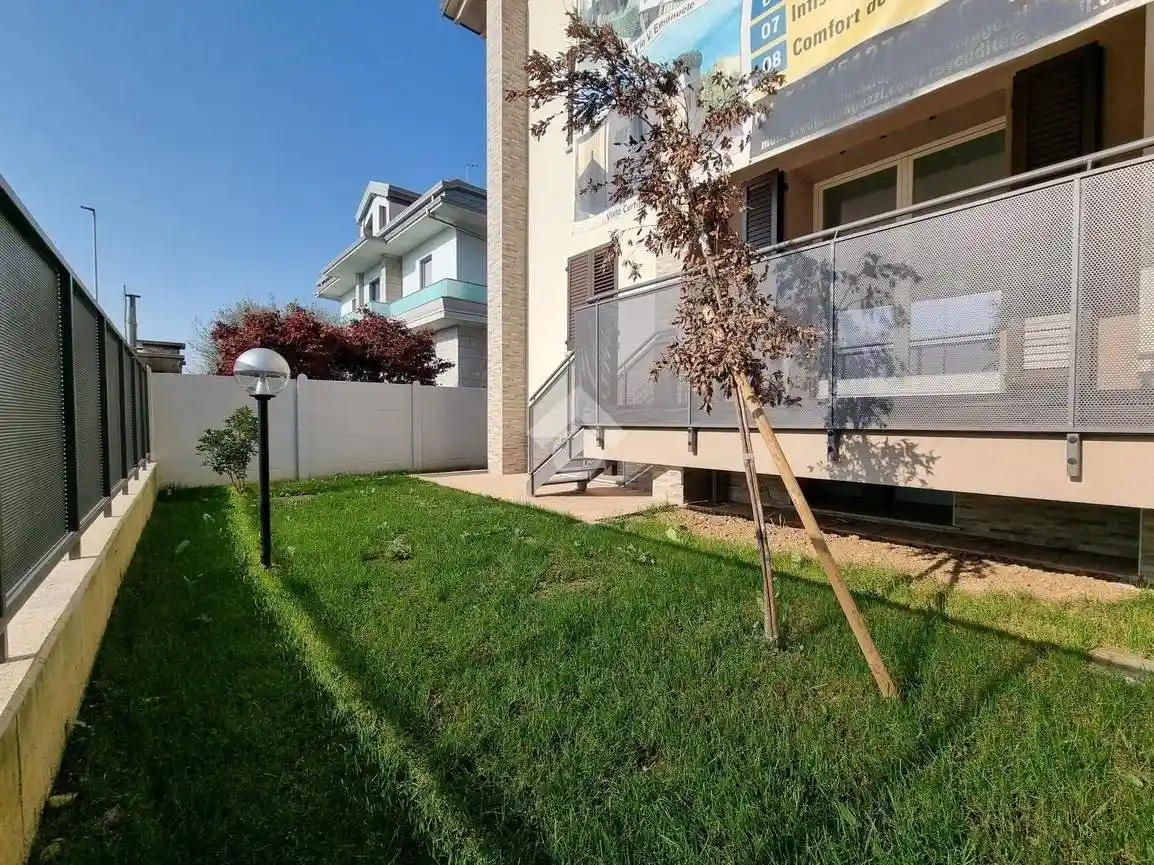 Appartamento in vendita a Caponago