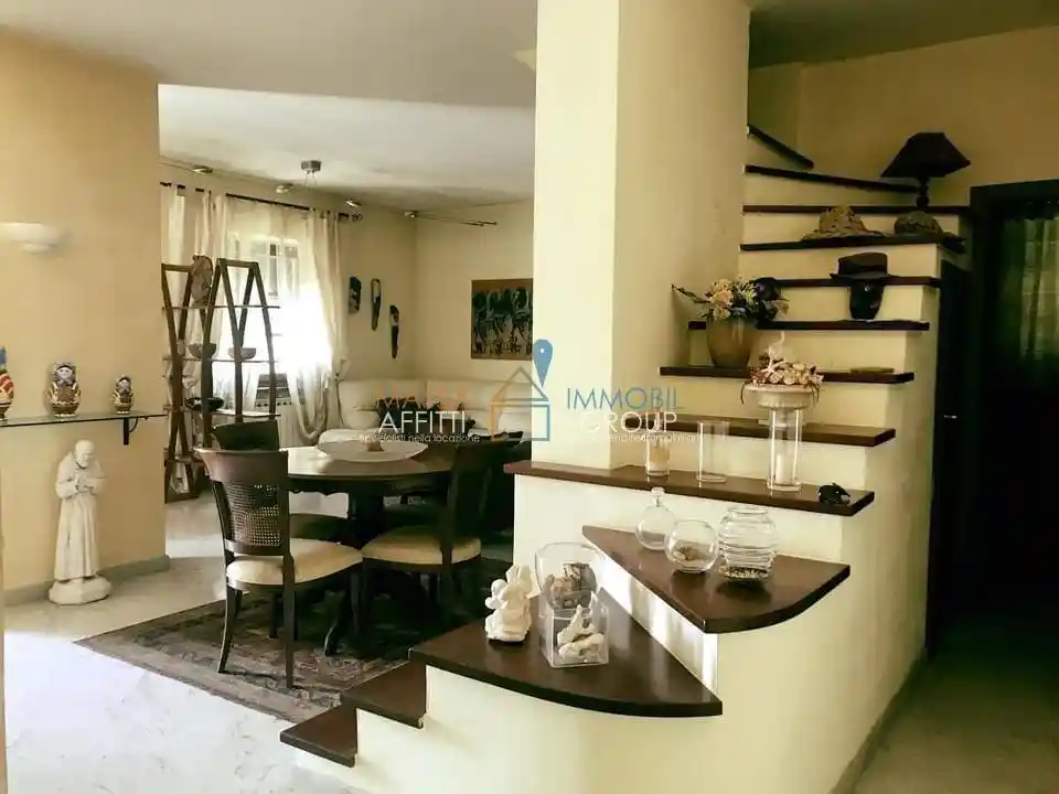 Villa in vendita a Carrara