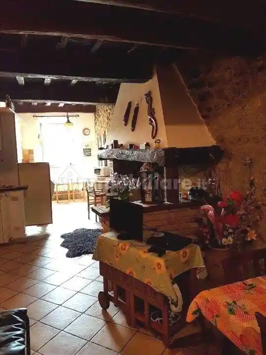 Appartamento in vendita a Monticiano