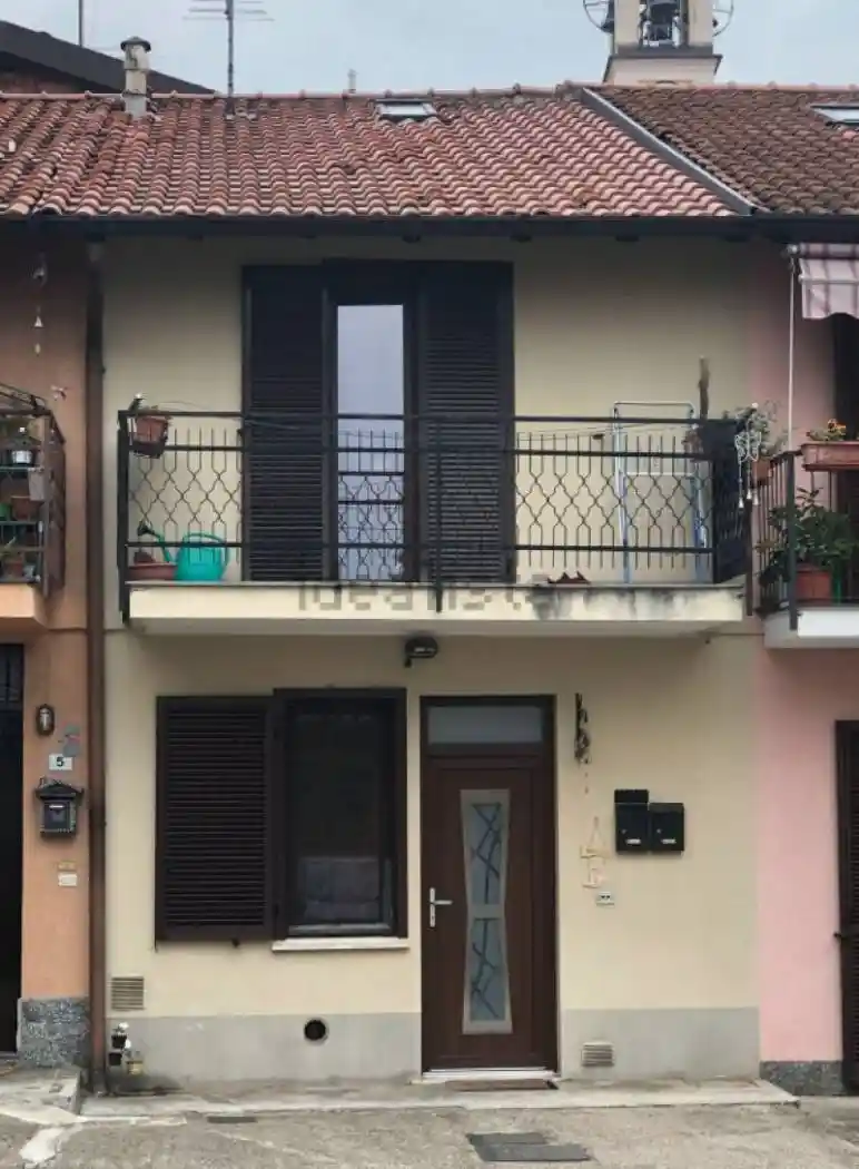 Casa indipendente in vendita a Bregnano