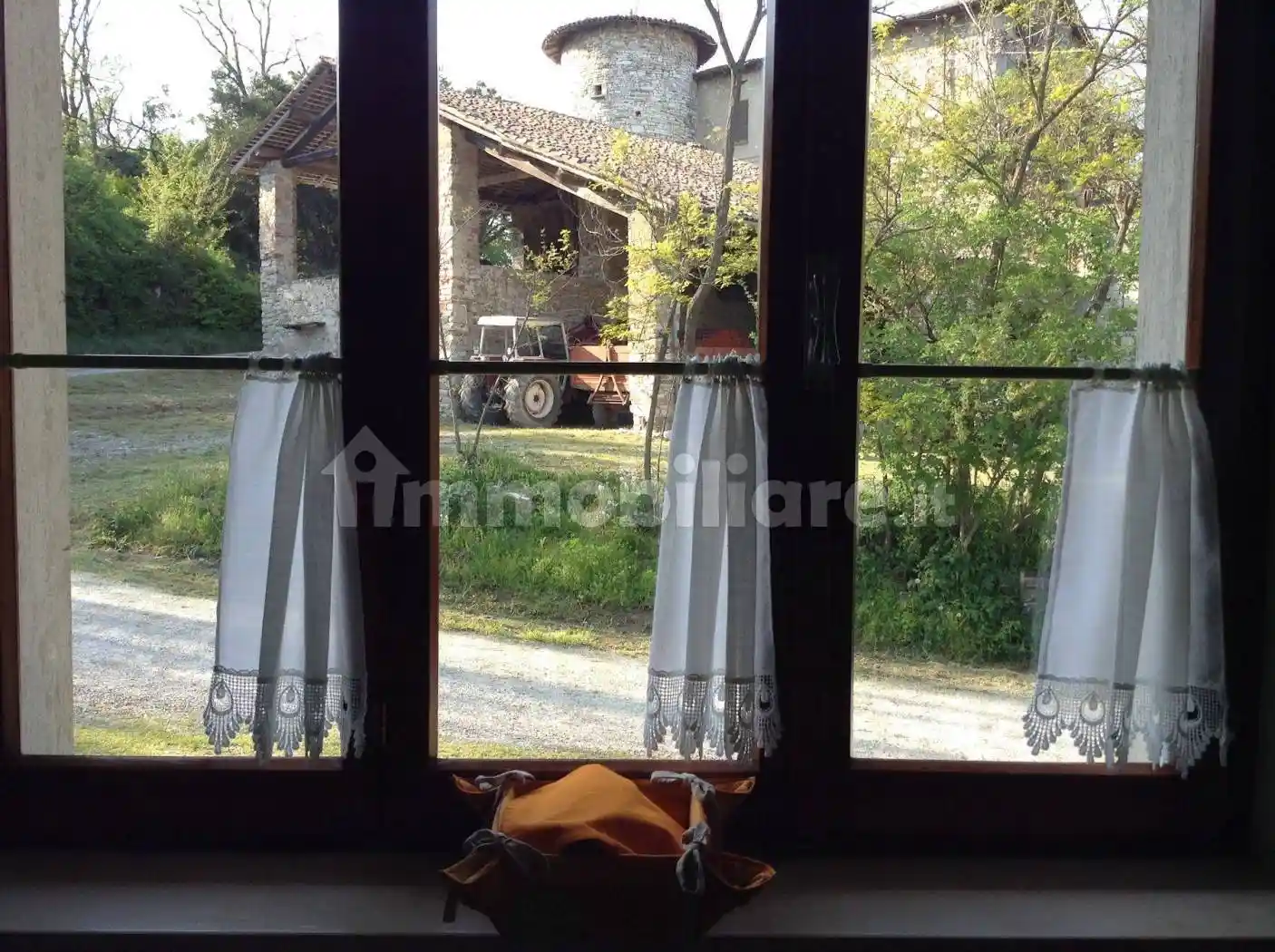 Rustico - Casale in vendita a Pianello Val Tidone