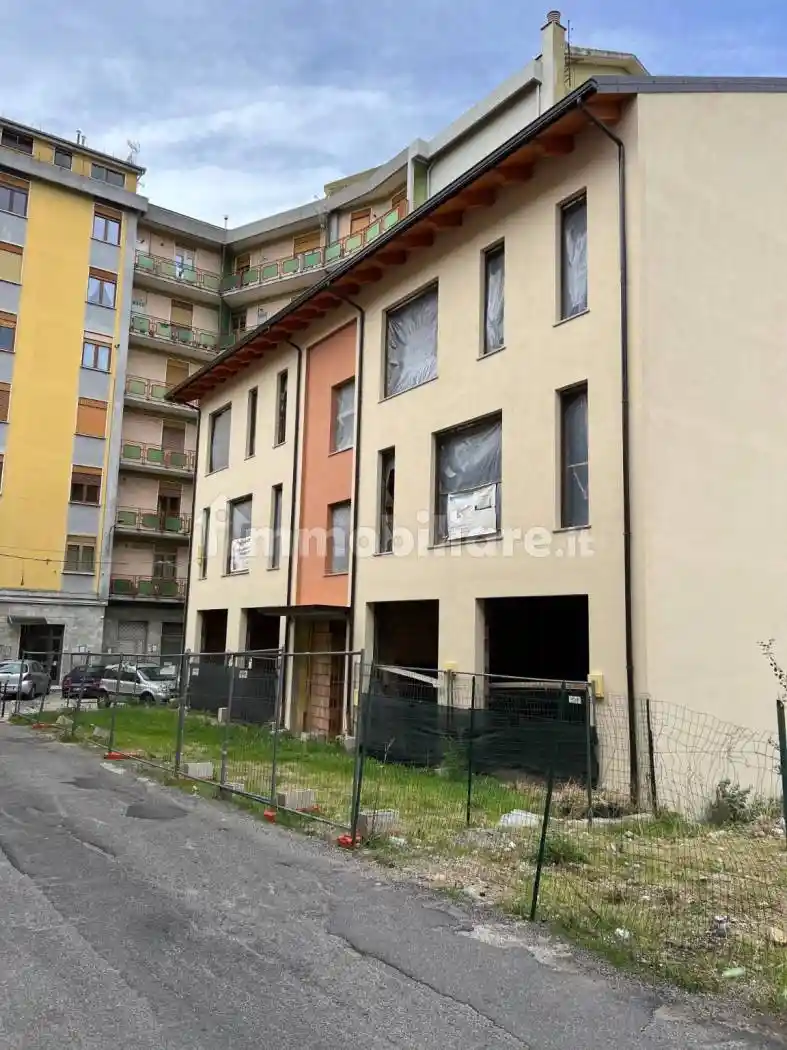 Terratetto plurifamiliare via Giovanni Bovio 6, Centro, San Giovanni in Fiore - foto 2