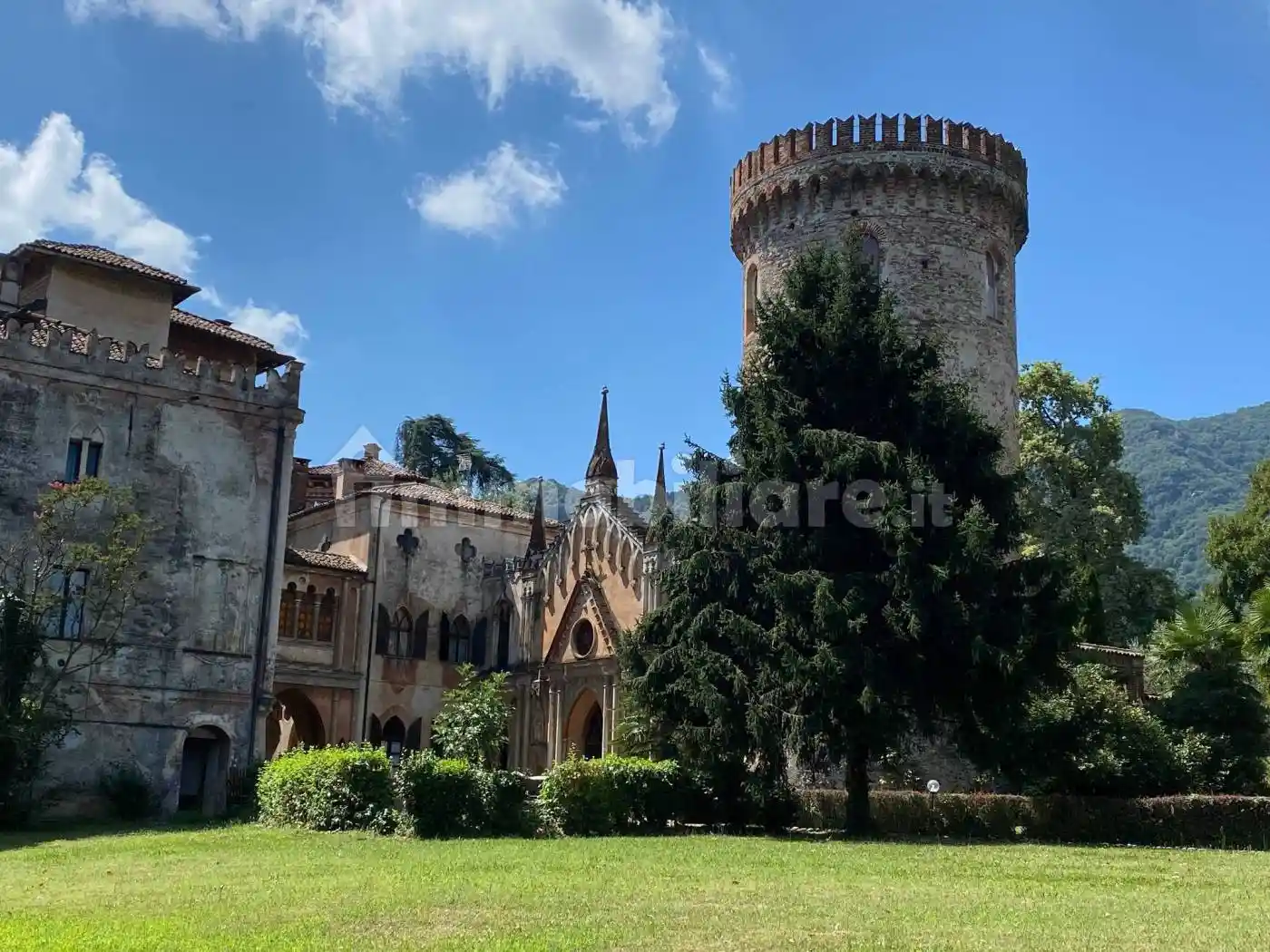 Appartamento in vendita a Envie