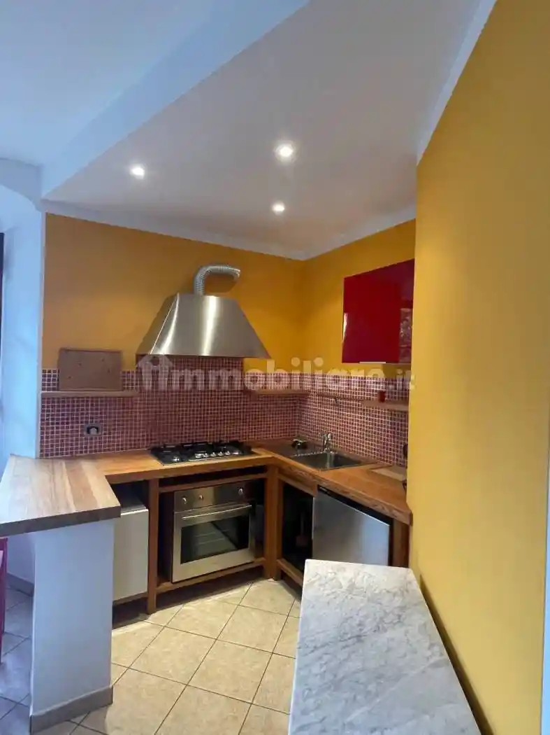 Trilocale via Giovanni Albertoni 16, Centro, Varallo - foto 3