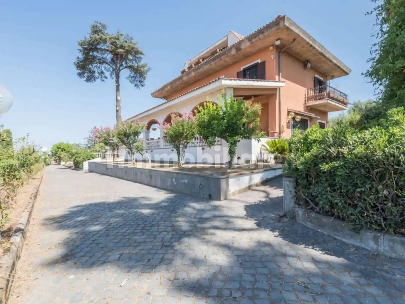 Villa in vendita a Albano Laziale