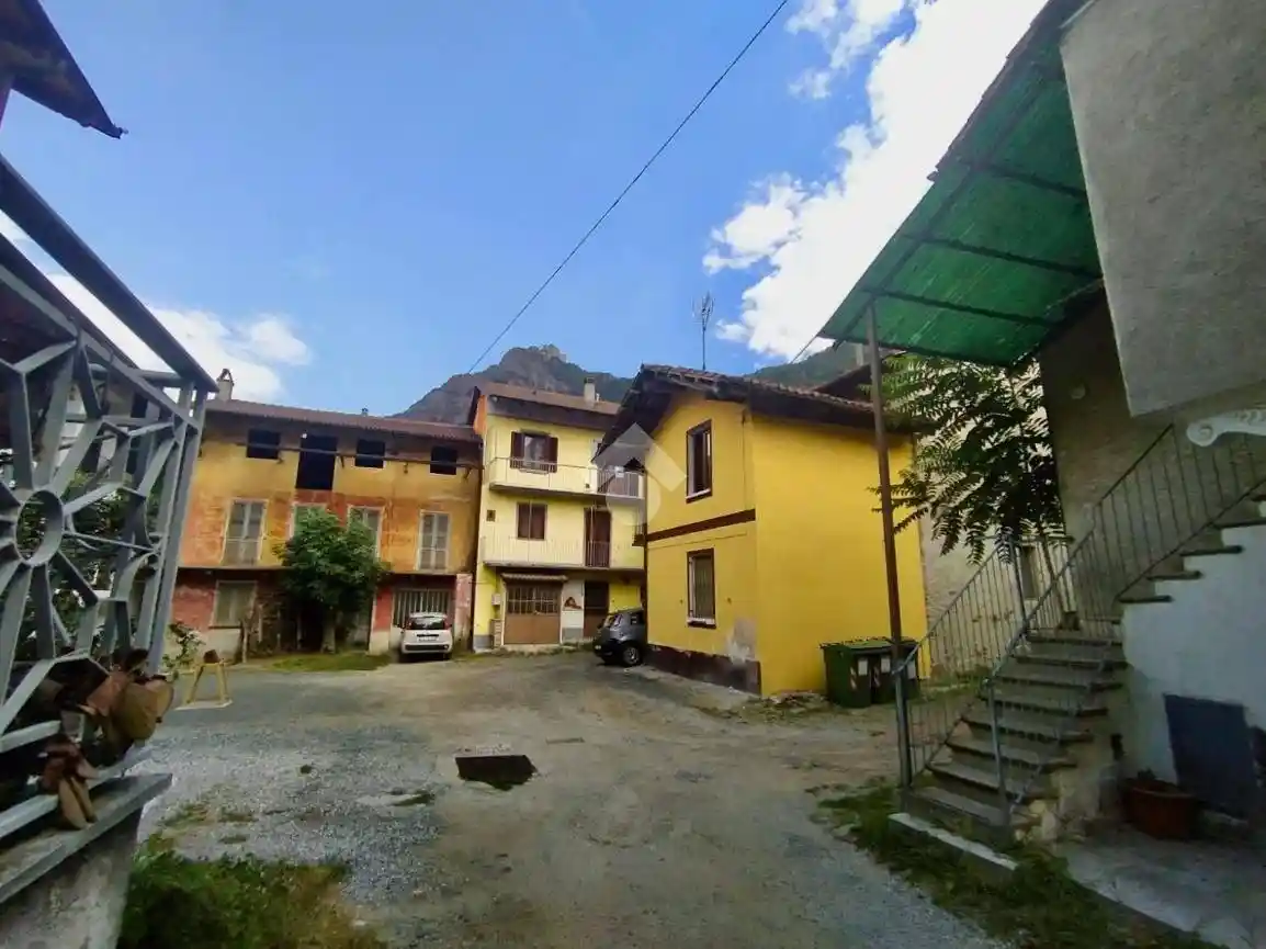 Terratetto plurifamiliare piazza Bauchiero Bruno 5, Centro, Chiusa di San Michele - foto 3