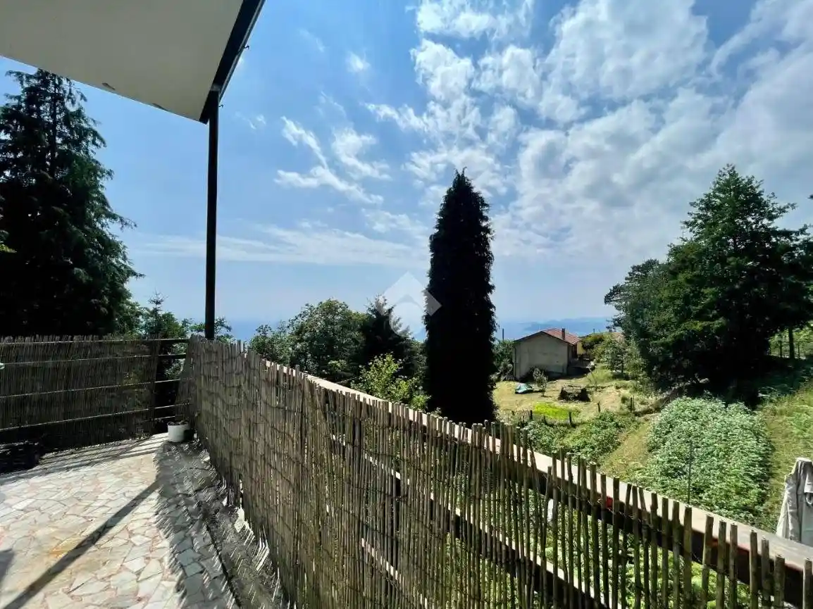 Terratetto unifamiliare via della Resistenza 282, Zona Collinare Cerreto, Sant'Eustachio, Montignoso - foto 2