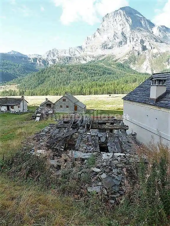 Rustico - Casale in vendita a Varzo