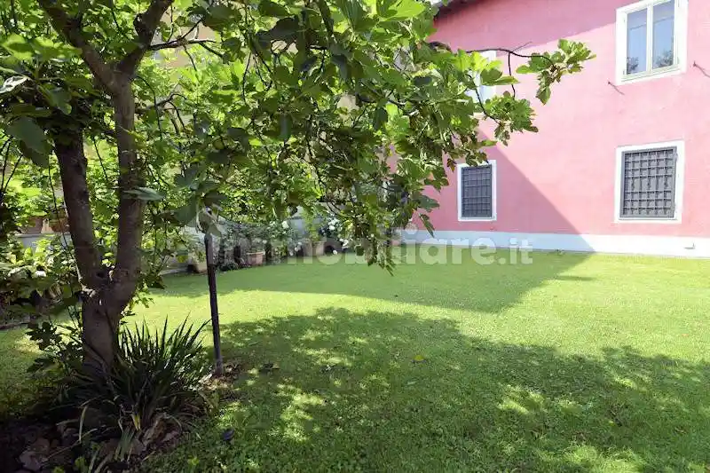 Villa in vendita a Capranica