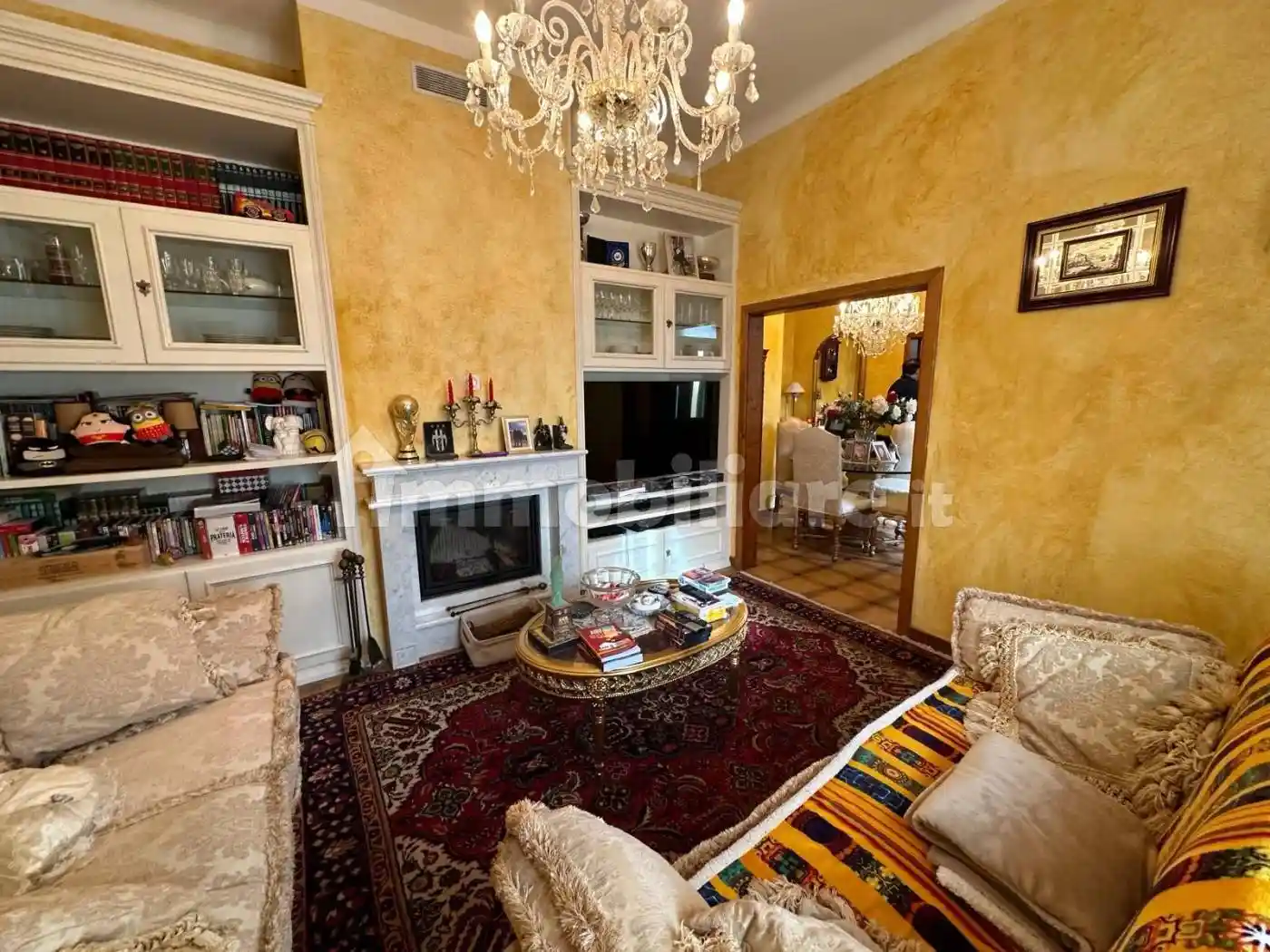 Villa in vendita a Carrara