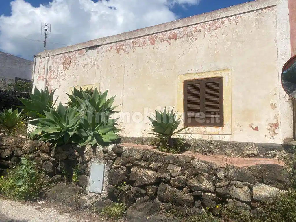 Rustico - Casale in vendita a Pantelleria