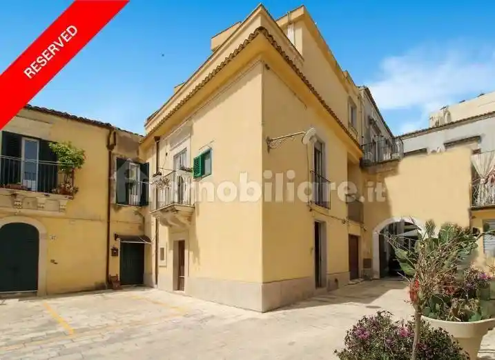 Casa indipendente in vendita a Ragusa