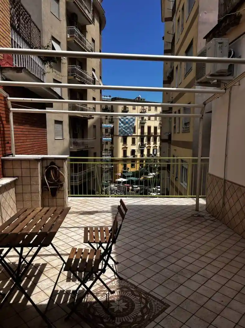Appartamento in affitto a Napoli