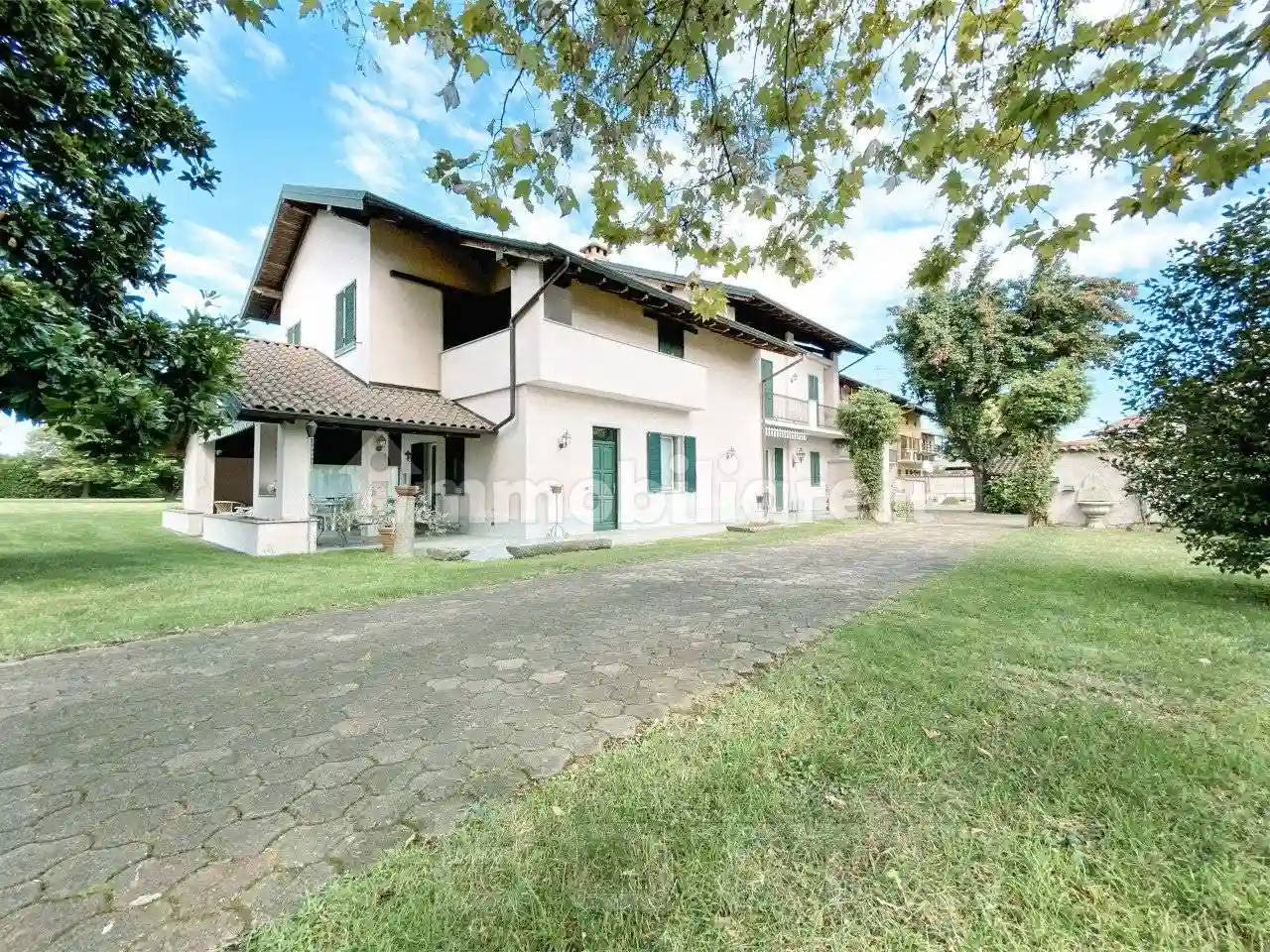 Villa - foto 2