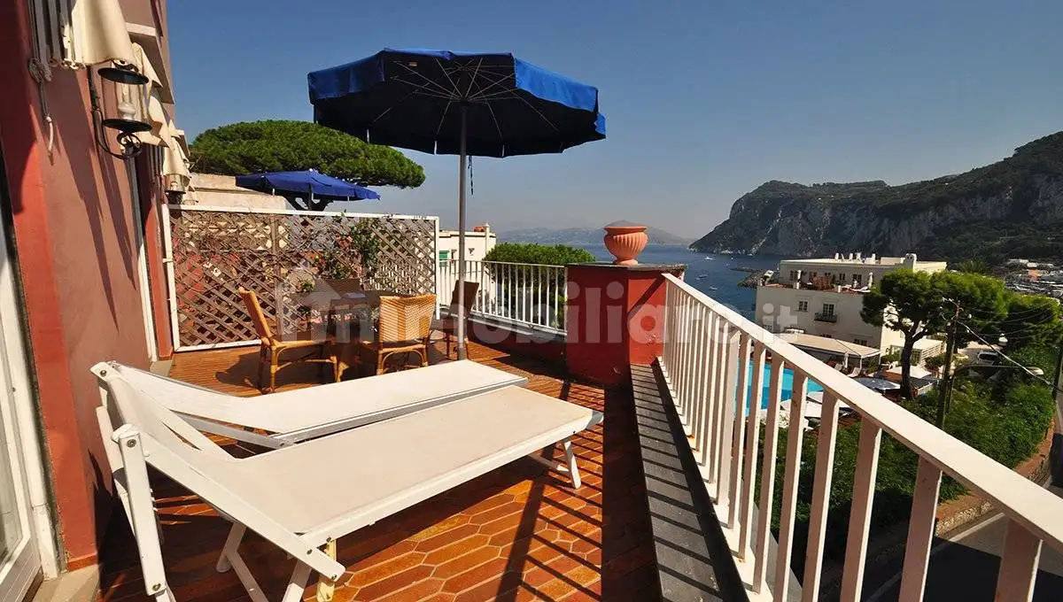 Appartamento in vendita a Capri