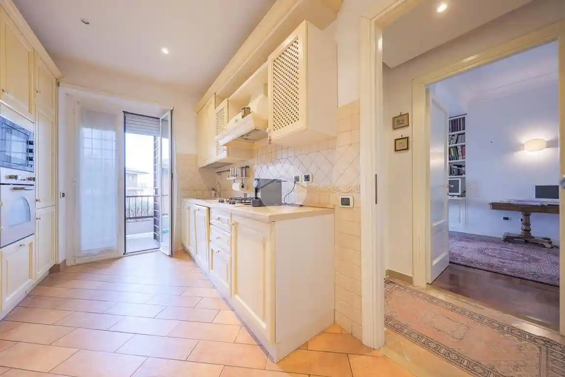 Quadrilocale via Erode Attico 14, Quarto Miglio, Roma - foto 4