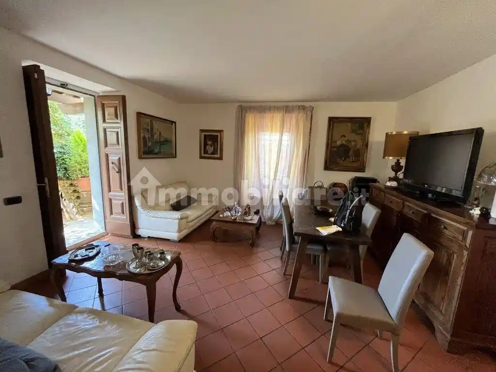 Villa in vendita a Montignoso