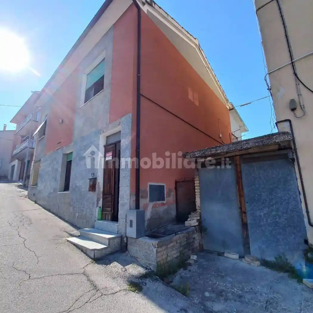 Casa indipendente in vendita a Massa Fermana