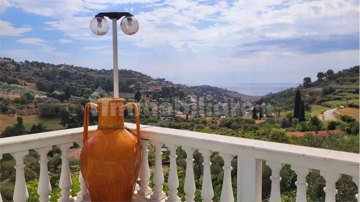 Villa in vendita a Sanremo