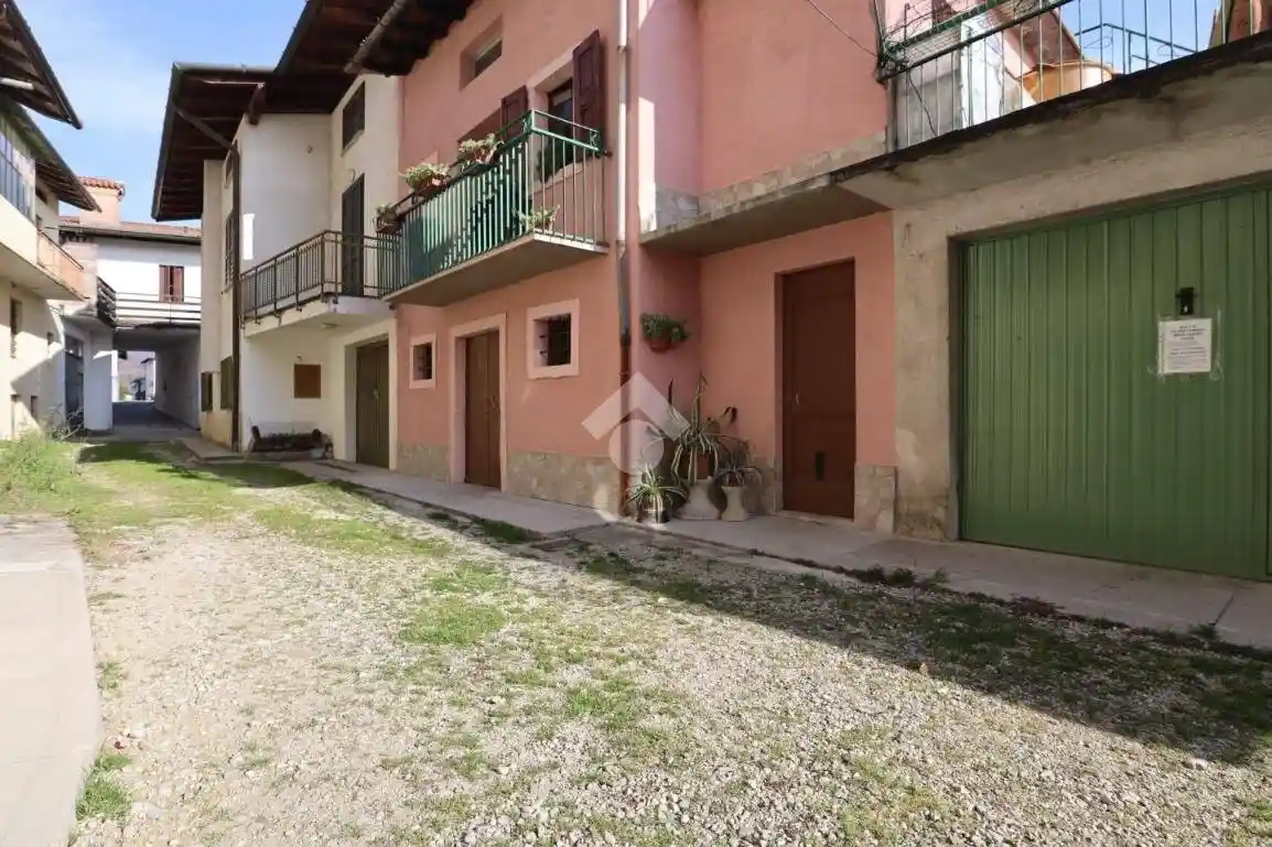 Rustico - Casale in vendita a Tarcento