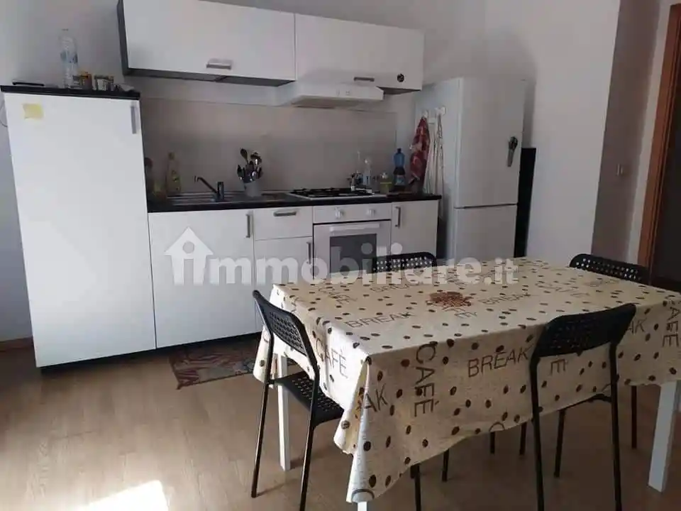 Palazzo - Edificio in affitto a Caltanissetta