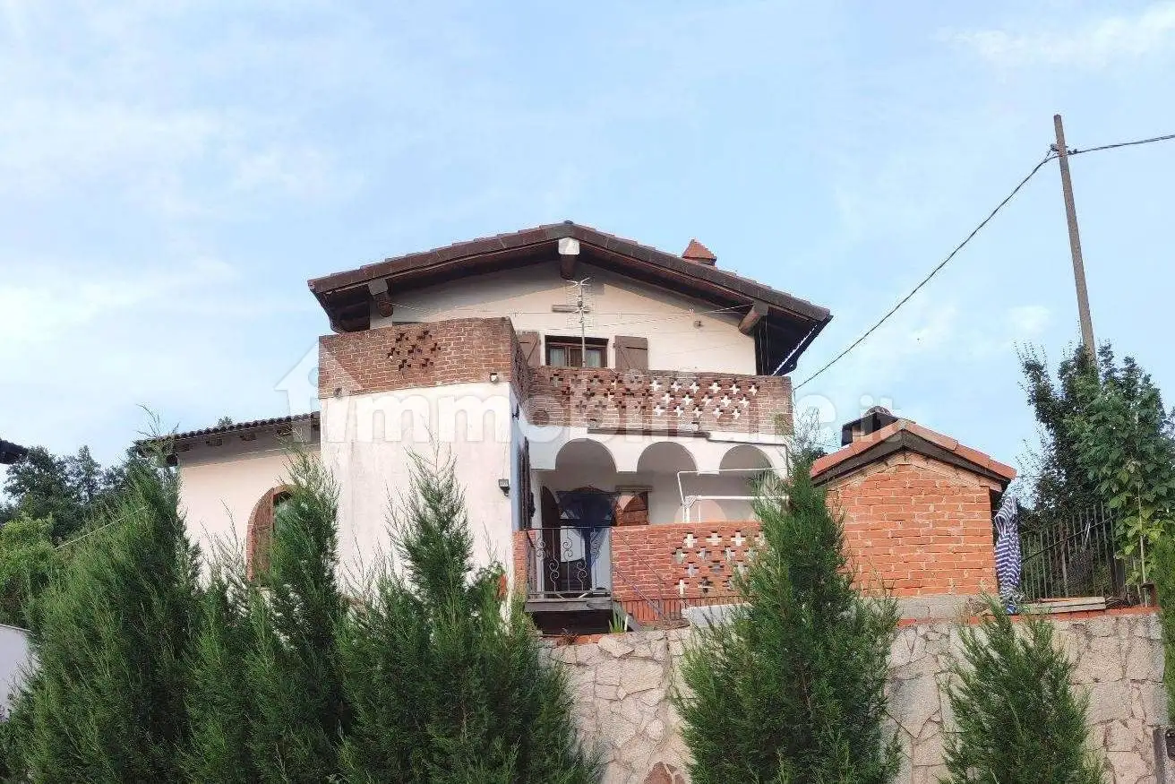 Casa indipendente in vendita a Roccaforte Ligure
