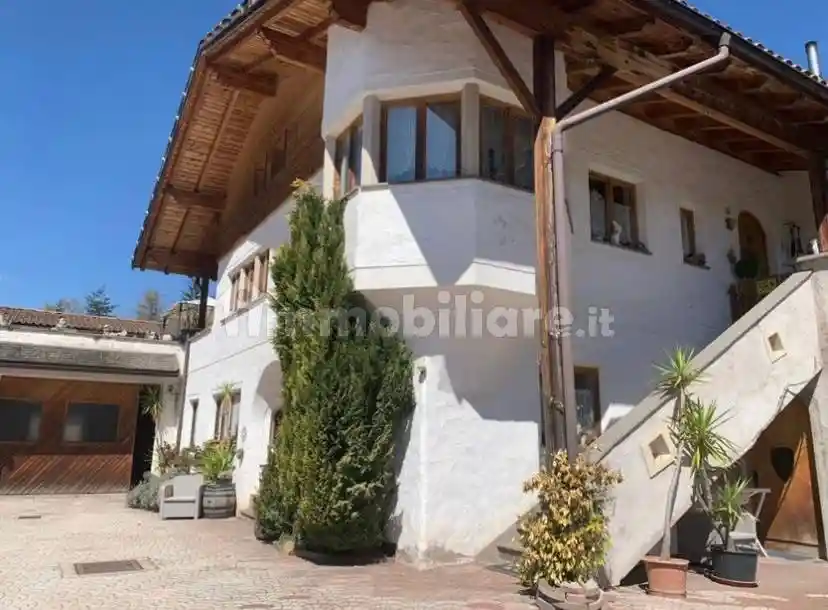 Casa indipendente in vendita a Aldino