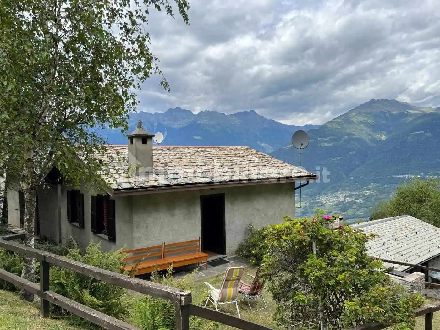 Casa indipendente in vendita a Castello dell'Acqua