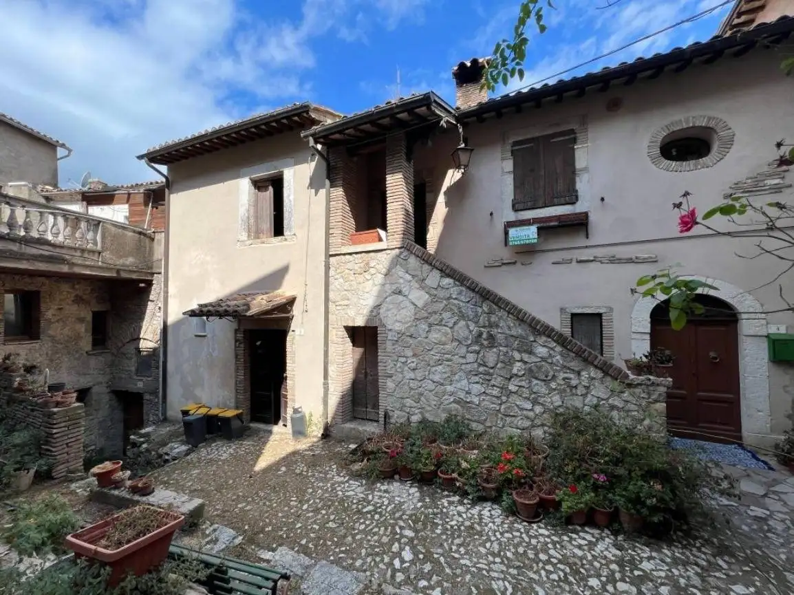 Appartamento in vendita a Cottanello