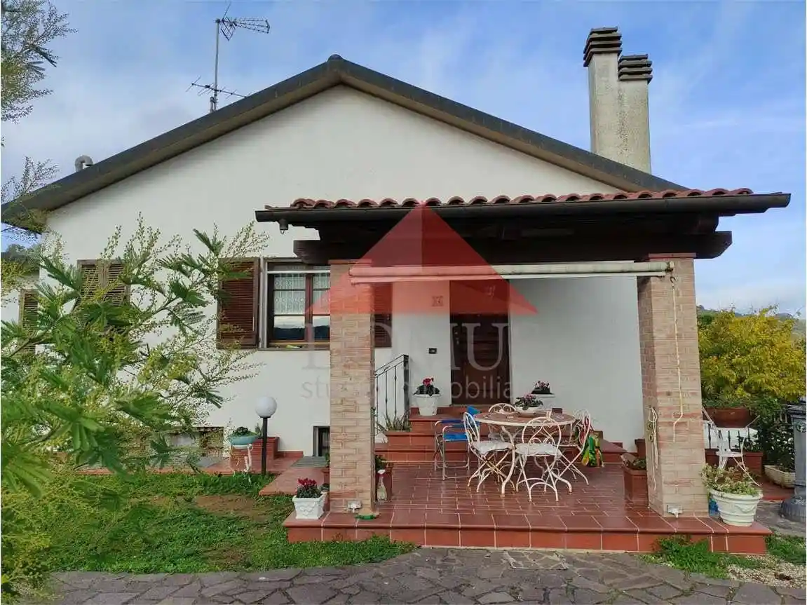 Villa in vendita a Piombino