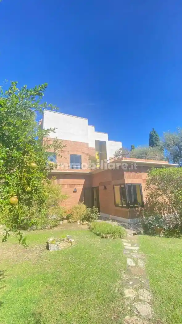 Villa in vendita a Sanremo