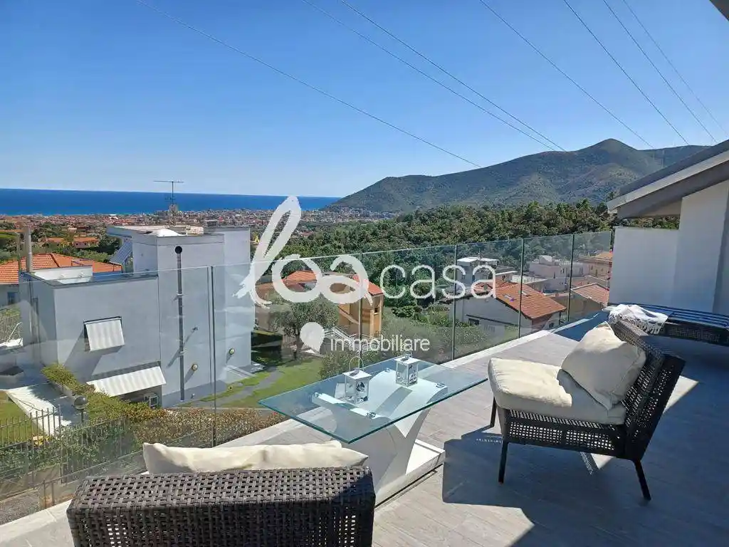 Attico - Mansarda in affitto a Loano