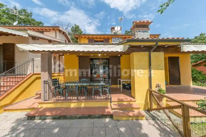 Casa indipendente in vendita a Monteverdi Marittimo