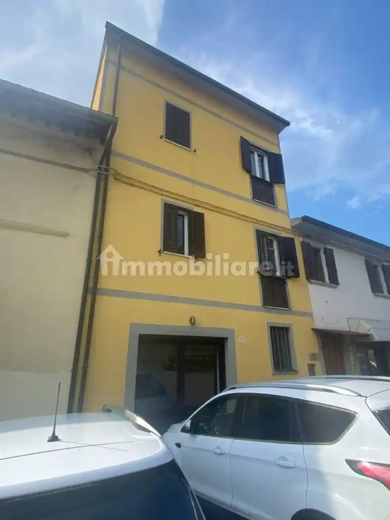 Casa indipendente in vendita a Arezzo