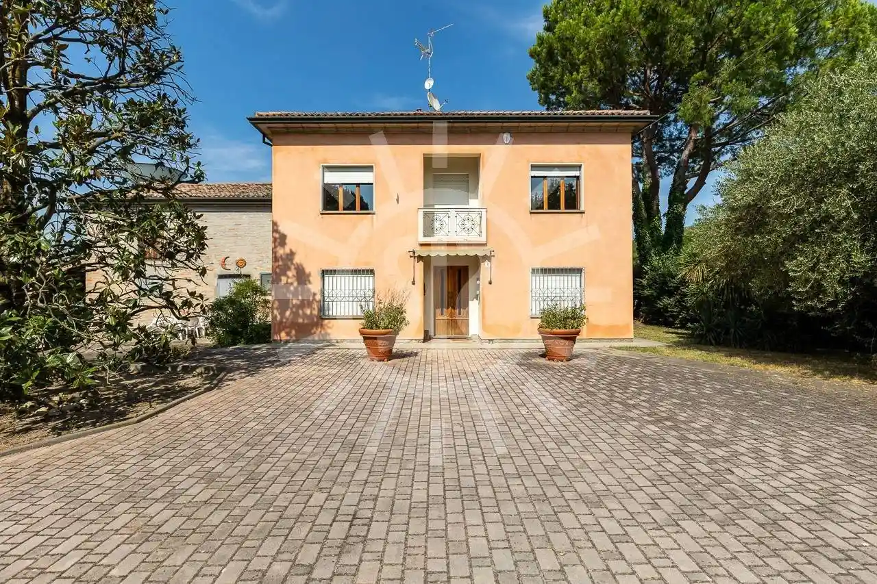 Villa in vendita a Fusignano