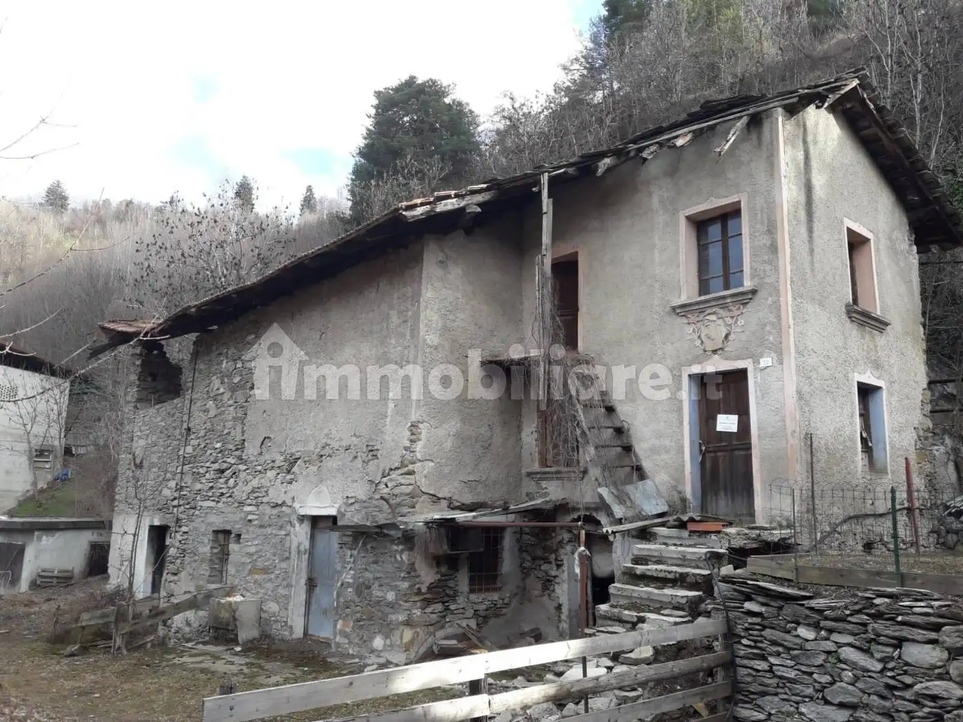 Casa indipendente in vendita a Villeneuve
