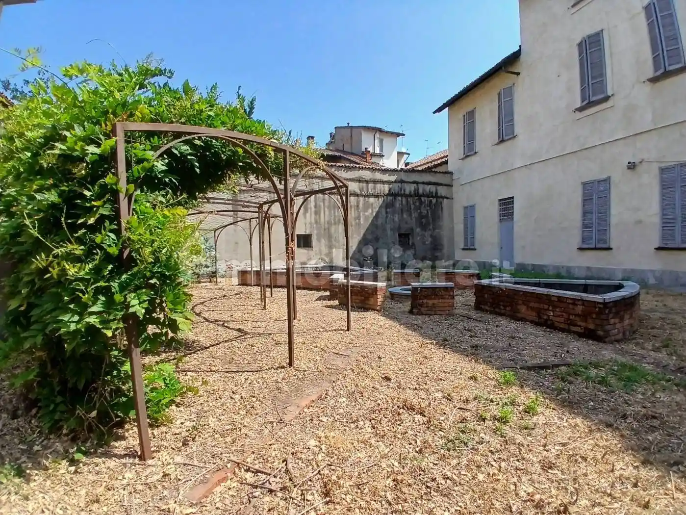 Appartamento in vendita a Pavia