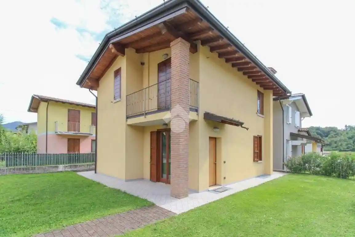 Villa in vendita a Sabbio Chiese
