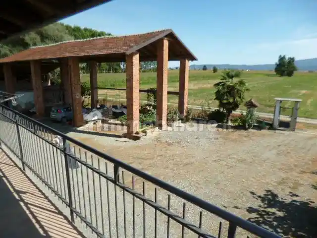 Casa indipendente in vendita a Envie