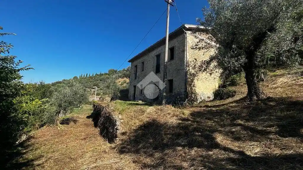 Rustico - Casale in vendita a Monte San Giovanni Campano